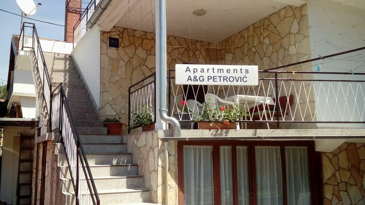 Apartments A & G Petrovic Pirovac Exterior foto