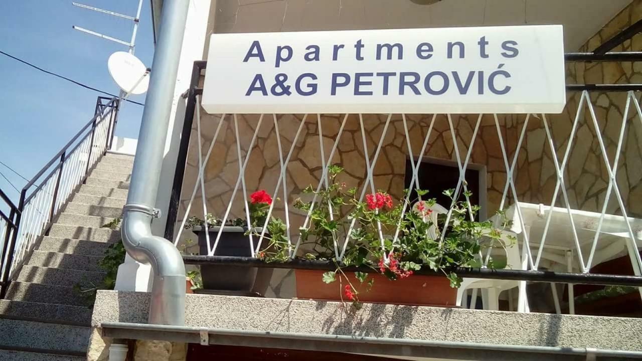 Apartments A & G Petrovic Pirovac Exterior foto