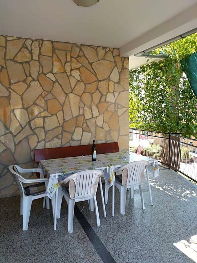 Apartments A & G Petrovic Pirovac Exterior foto